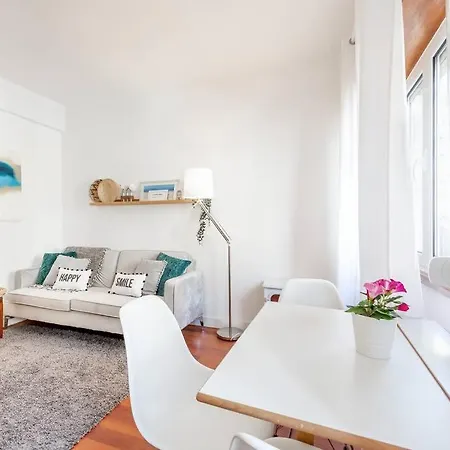 Apartamento Cozy 1 Bedroom With Patio Lisboa