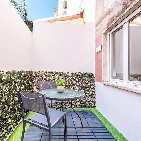Апартаменты Cozy 1 Bedroom With Patio